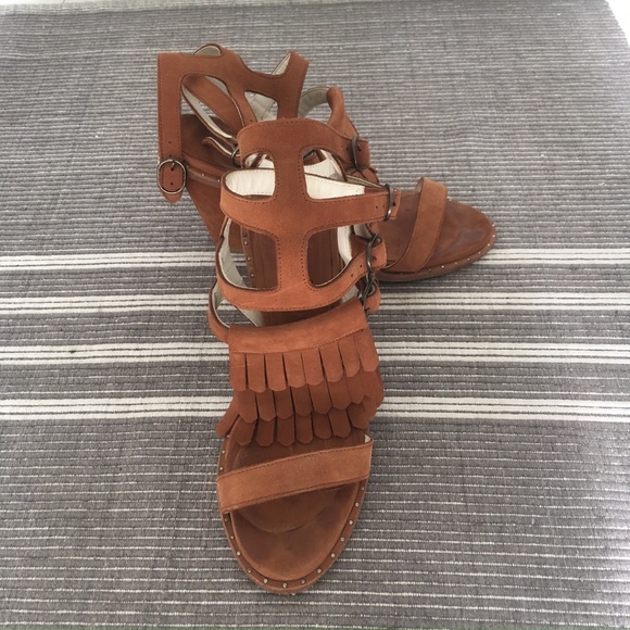 Freda Salvador Fringed Gladiator Block Heel Sandals In Camel Suede US 6.5 - Picture 3 of 13